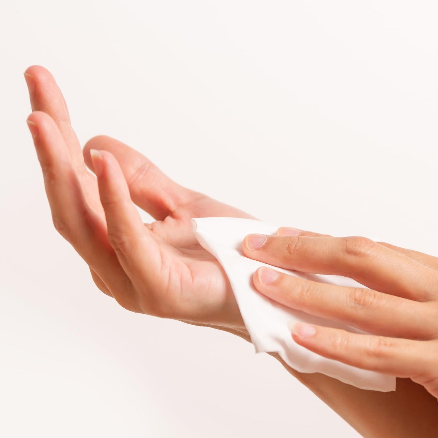 Intrinsics Petite Silken Wipes, 200 Count – 2x2" 4-Ply Lint-Free Hypoallergenic Cotton Pads for Makeup, Skincare, Nails & Spa