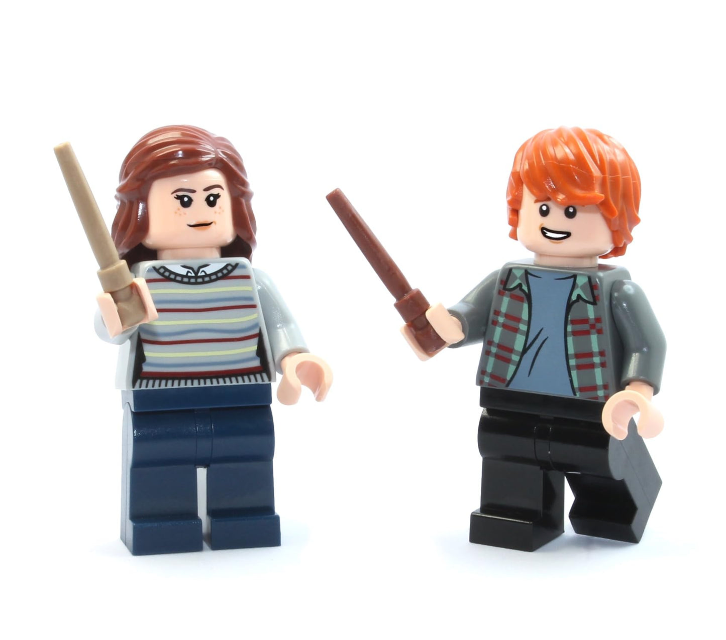 LEGO Harry Potter Minifigure Combo - Hermione in Stripped Sweater and Ron Weasley in Plaid Shirt (Adult Version) with Wands