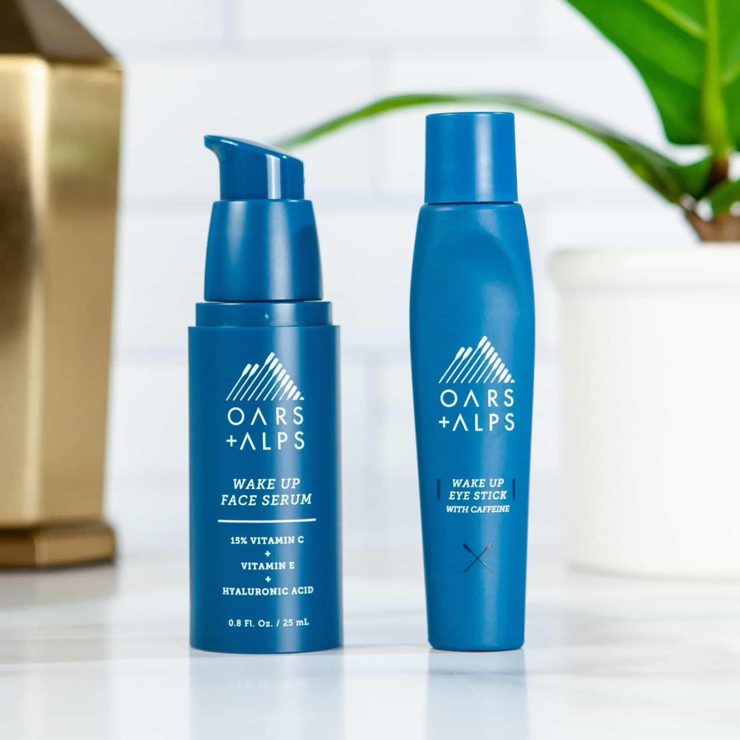 Oars + Alps Wake Up Eye Roller - Depuff, Smooth Fine Lines & Refresh Skin with Caffeine & Aloe Vera, Dermatologist Tested, 0.5 oz