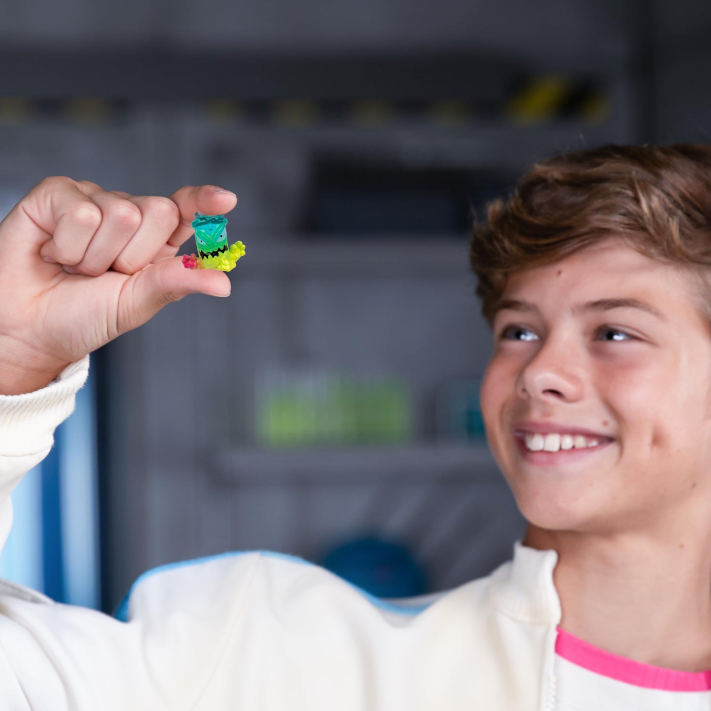 MrBeast Lab Swarms Series 2 Atomic Cash Case – 18 Collectible Micro Beasts with Ultra Rare & Special Edition Figures, 1" for Kids 5+