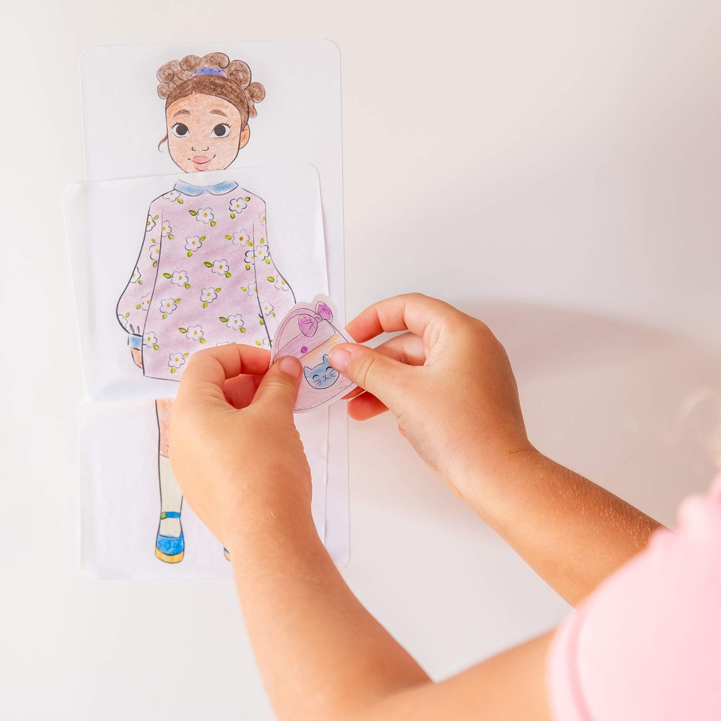 Educational Insights PaperCraft Fashion Parade, Paper Dolls, Fashion Boutique Toy, Ages 3+