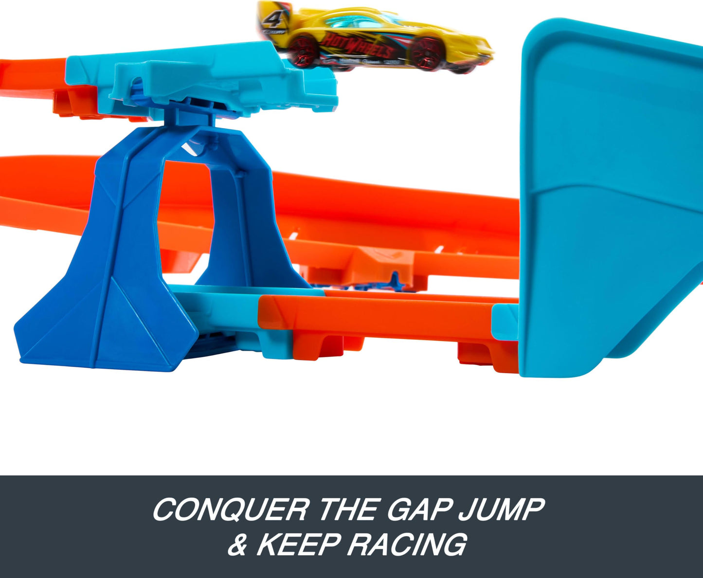 Hot Wheels Toy Car Track Set, Deluxe Building Box with Motorized Booster, 1:64 Scale Vehicle, Speed Snap Track, Boosted Jump Speedway