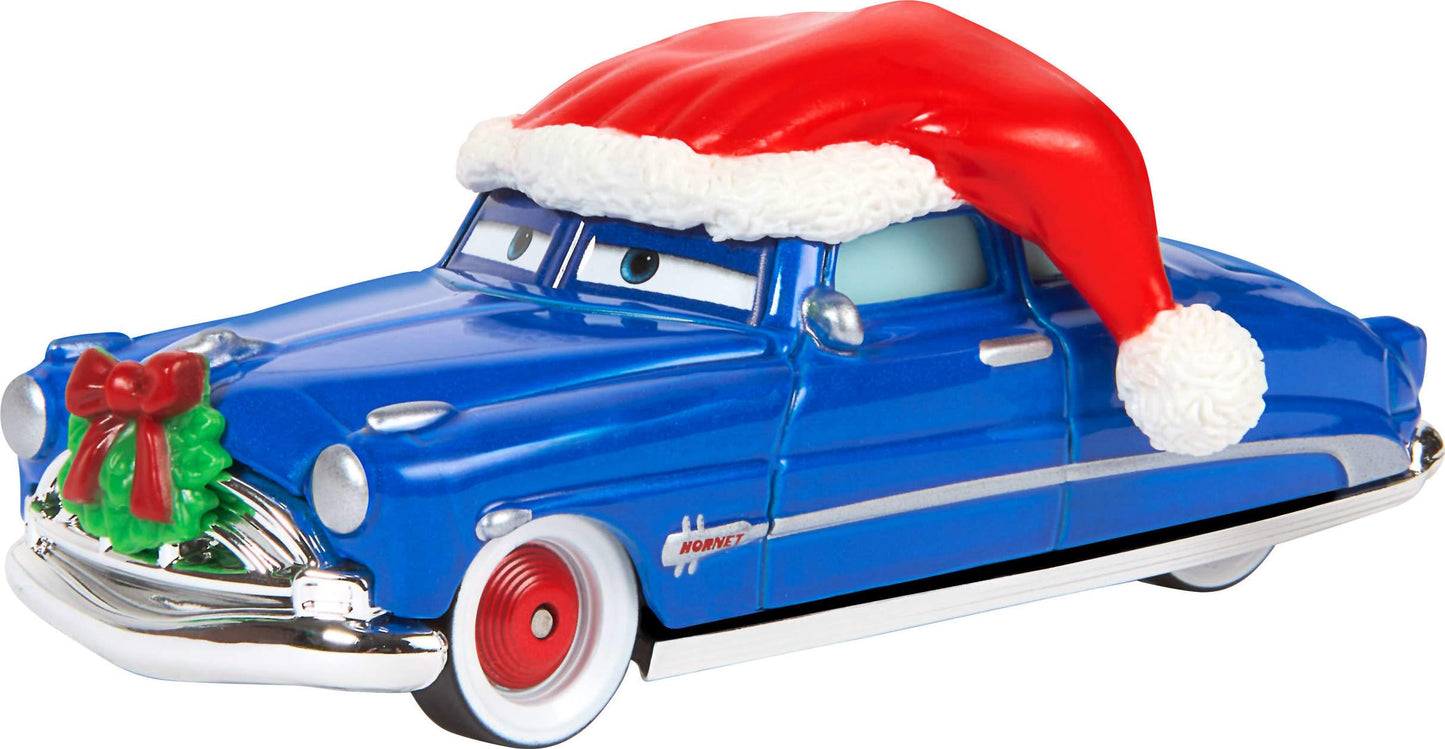 Mattel Disney Pixar Cars 5-Piece Winter Toy Set with Holiday Lightning McQueen & 2 Accessories – Amazon Exclusive