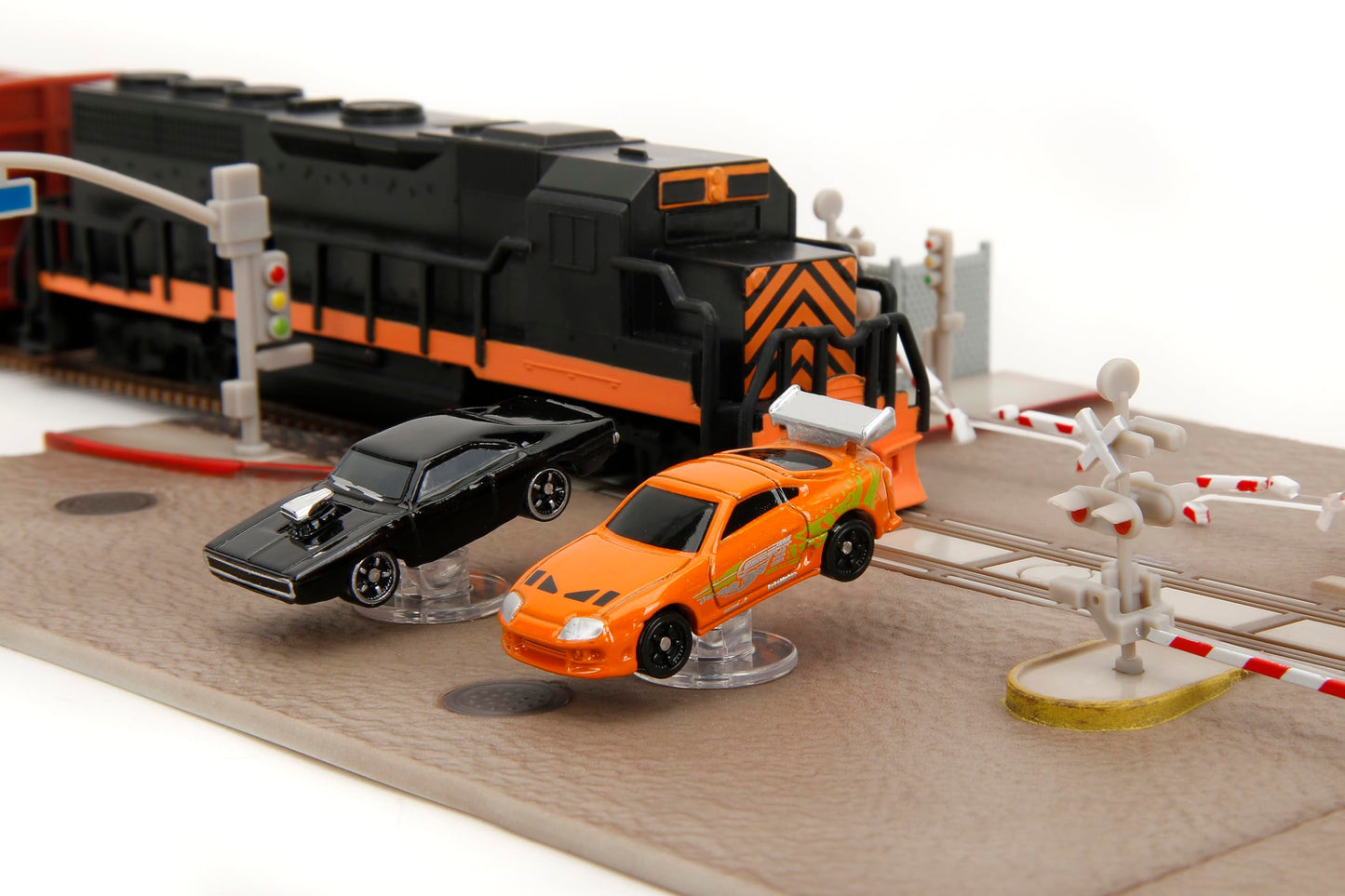Fast & Furious Final Race Train Nano Scene & 2 1.65" Die-Cast Cars, Toys for Kids and Adults