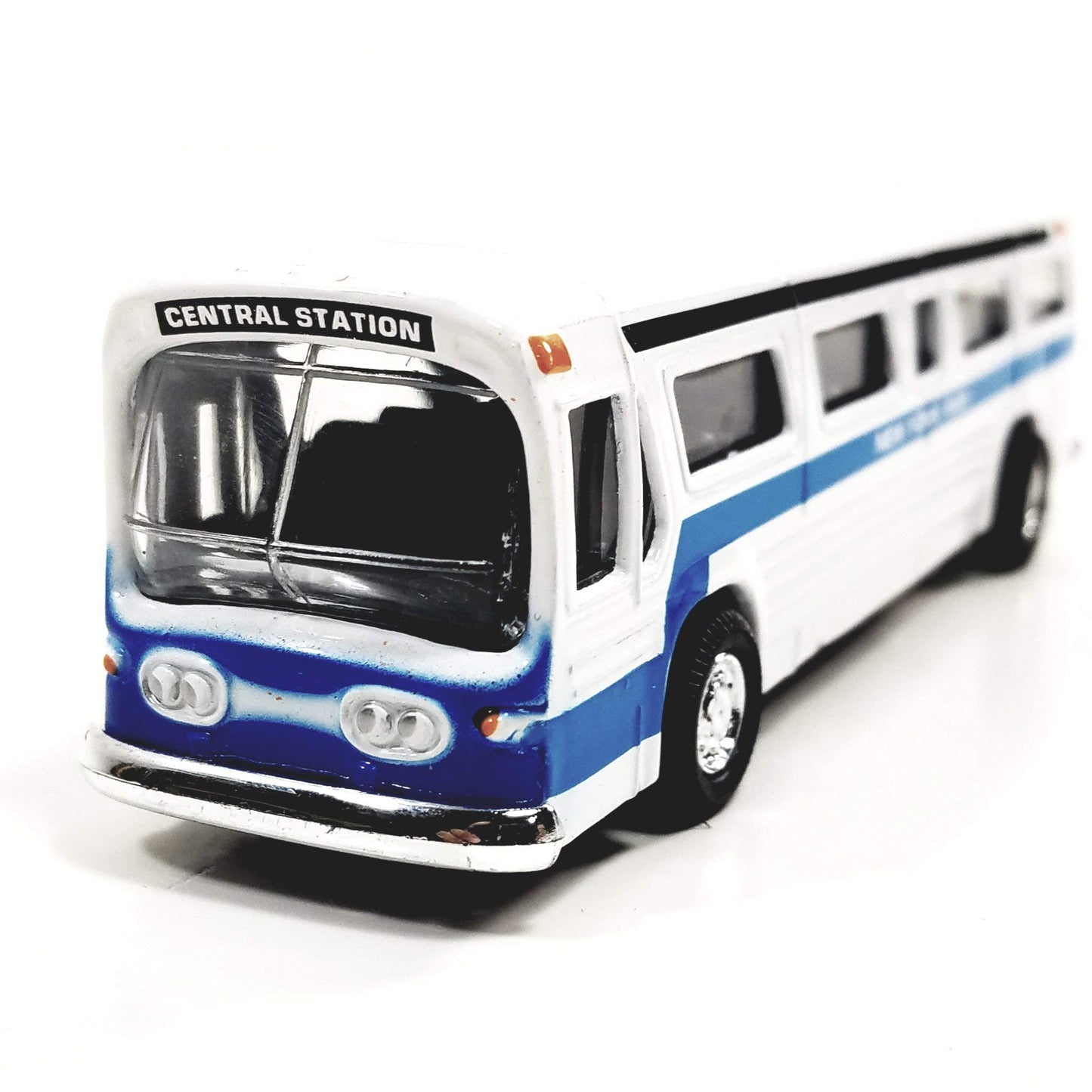Showcast Classic New York City Central Station White Passenger Bus 6 Diecast Commercial Vehicle, Small