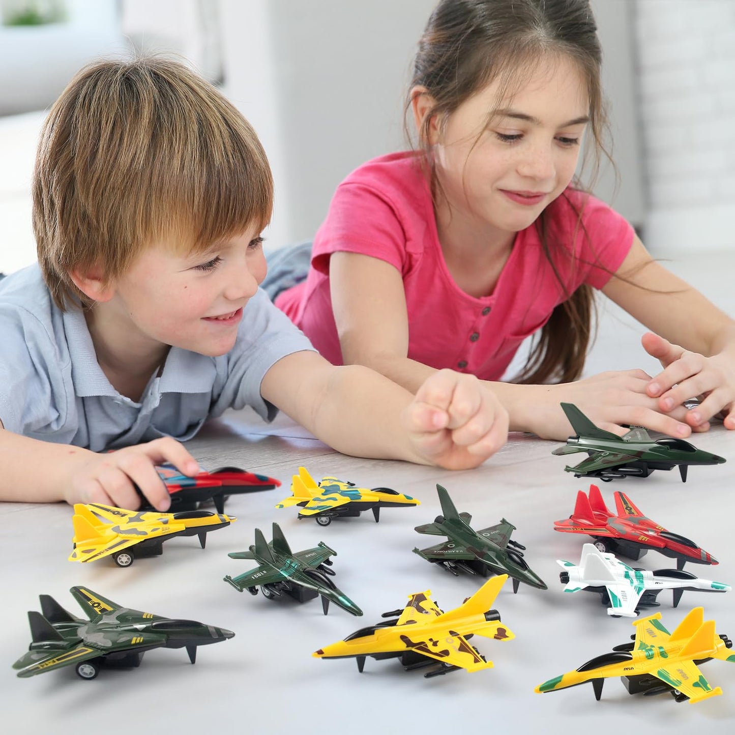 BOOJALOO 12-Pack Pull Back Airplane Toys | Fighter Jets Playset, Plane Party Favors & Kids Gifts for Boys 3+