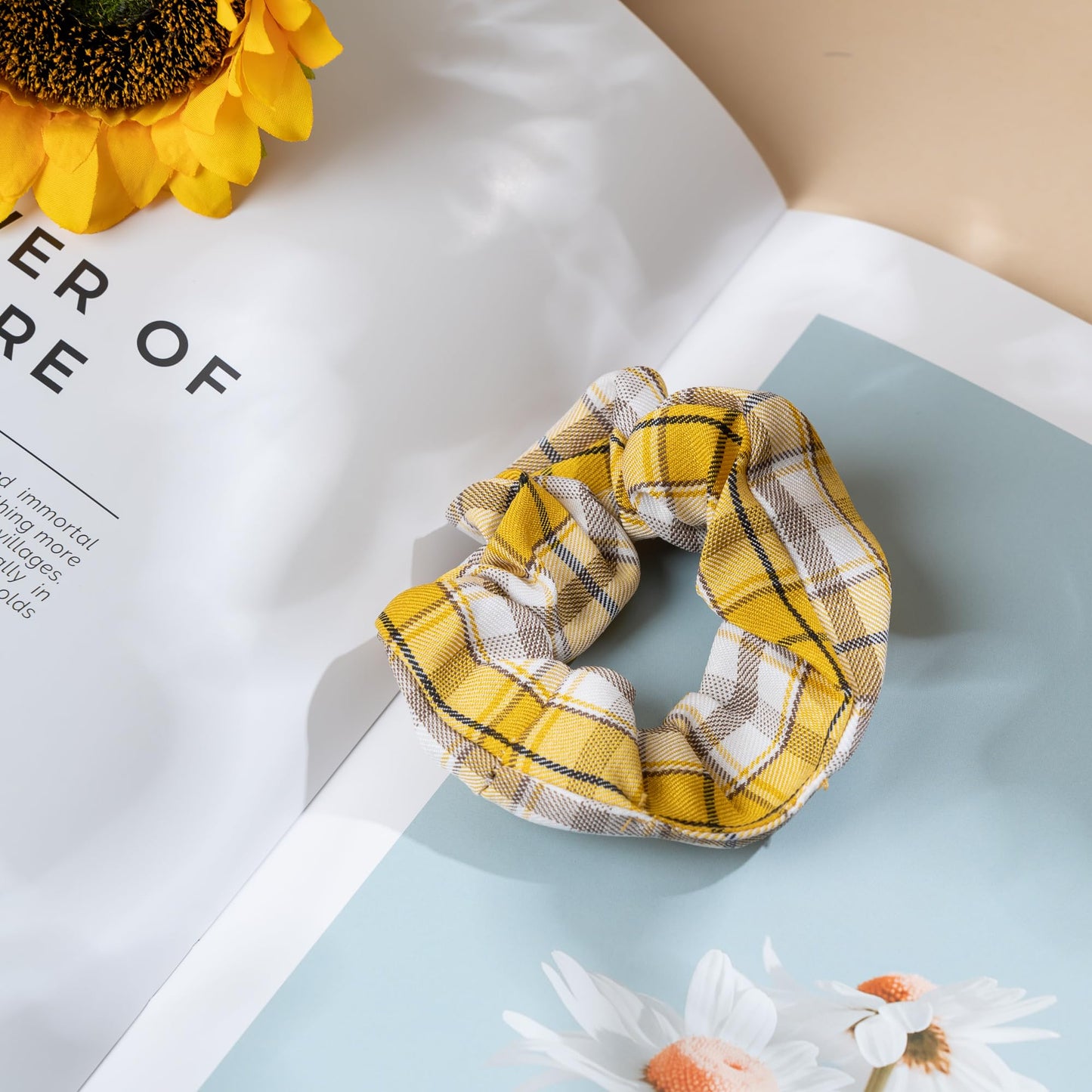 TOYIYAR Birthday Gift Box for Women – Sunshine & Sunflower Self-Care Set, Relaxation & Encouragement Package for Friends