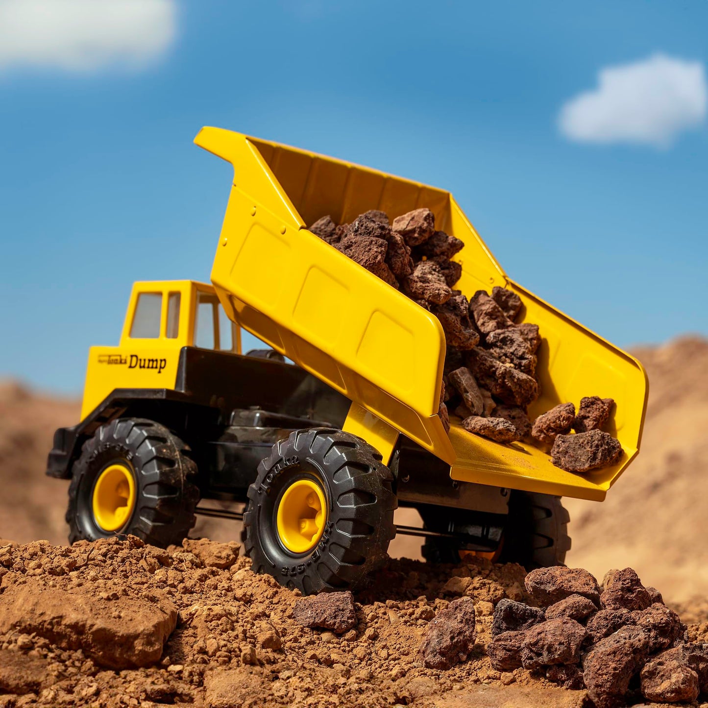 Tonka Retro Mighty Dump Truck Collector’s Edition – 2X Steel Metal Construction Toy Truck for Boys & Girls Ages 3+