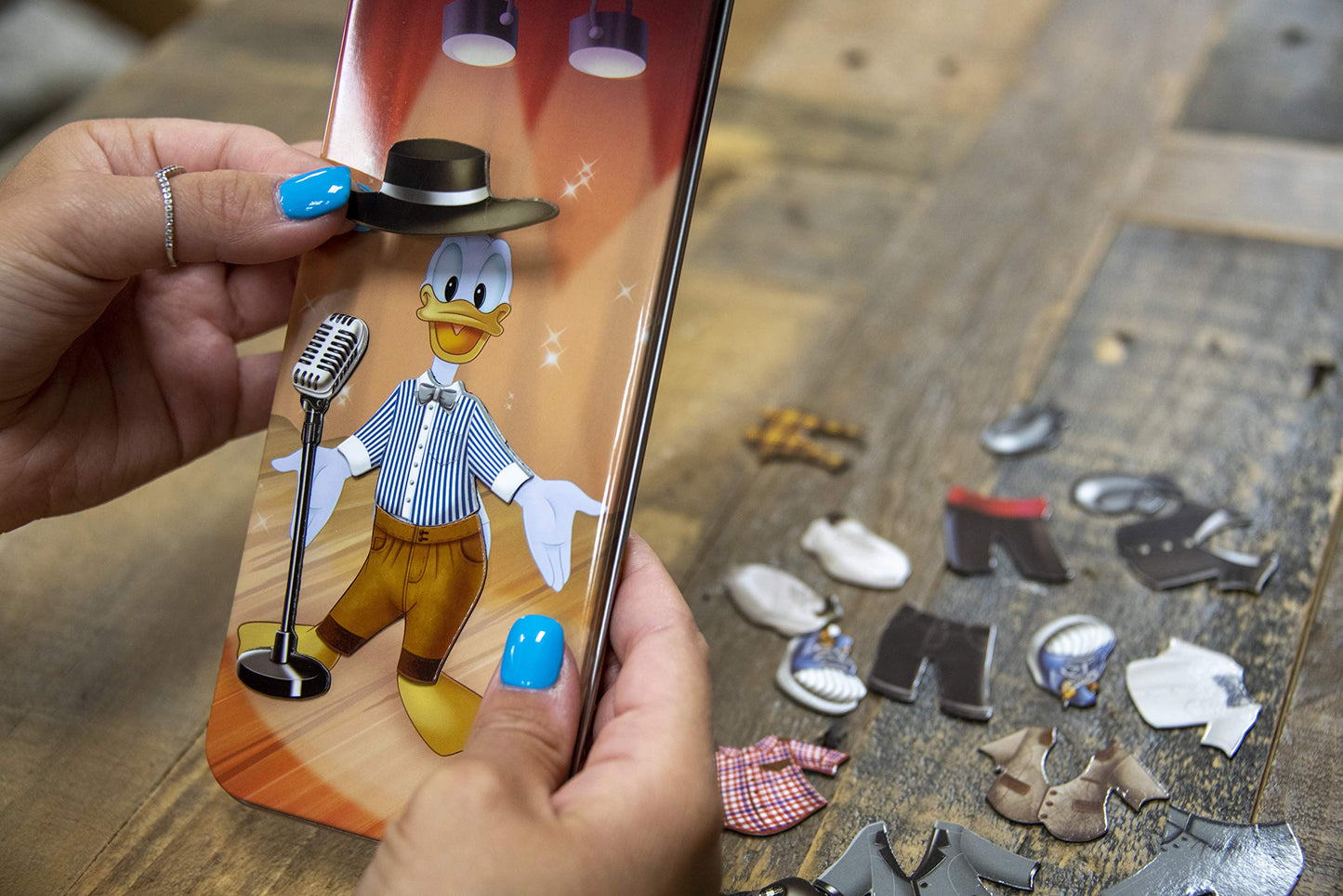 Disney Mickey Mouse and Donald Duck 23-Piece Magnetic Doll Tin 48837 Bendon