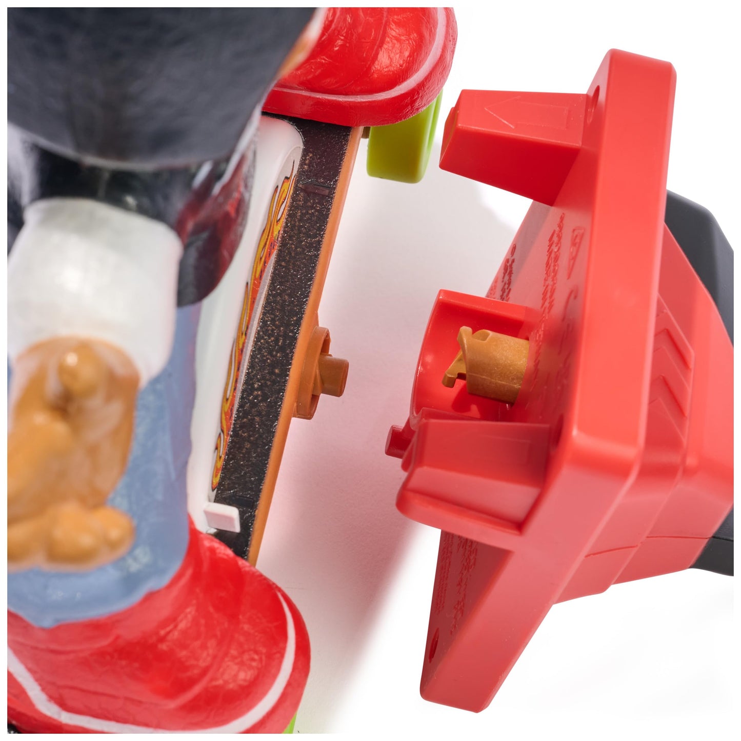 Tech Deck Shred N' Blast Motorized Finger Skateboard with Rider & Ramp for Tricks & Jumps, Kids Toys Ages 6+