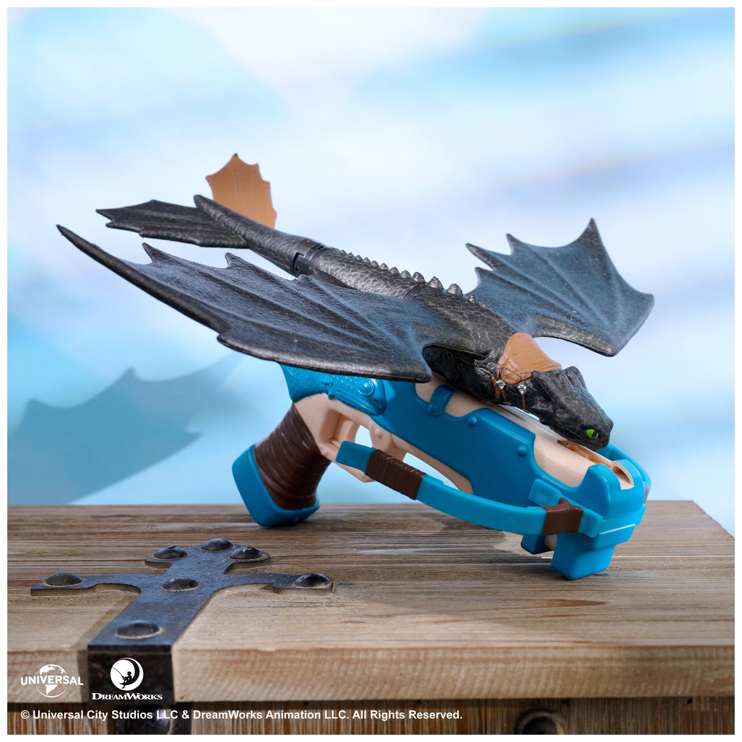 DreamWorks How to Train Your Dragon Toothless Crossbow Launch Glider, Flying Stunt Toy for Kids Ages 4+, Amazon Exclusive