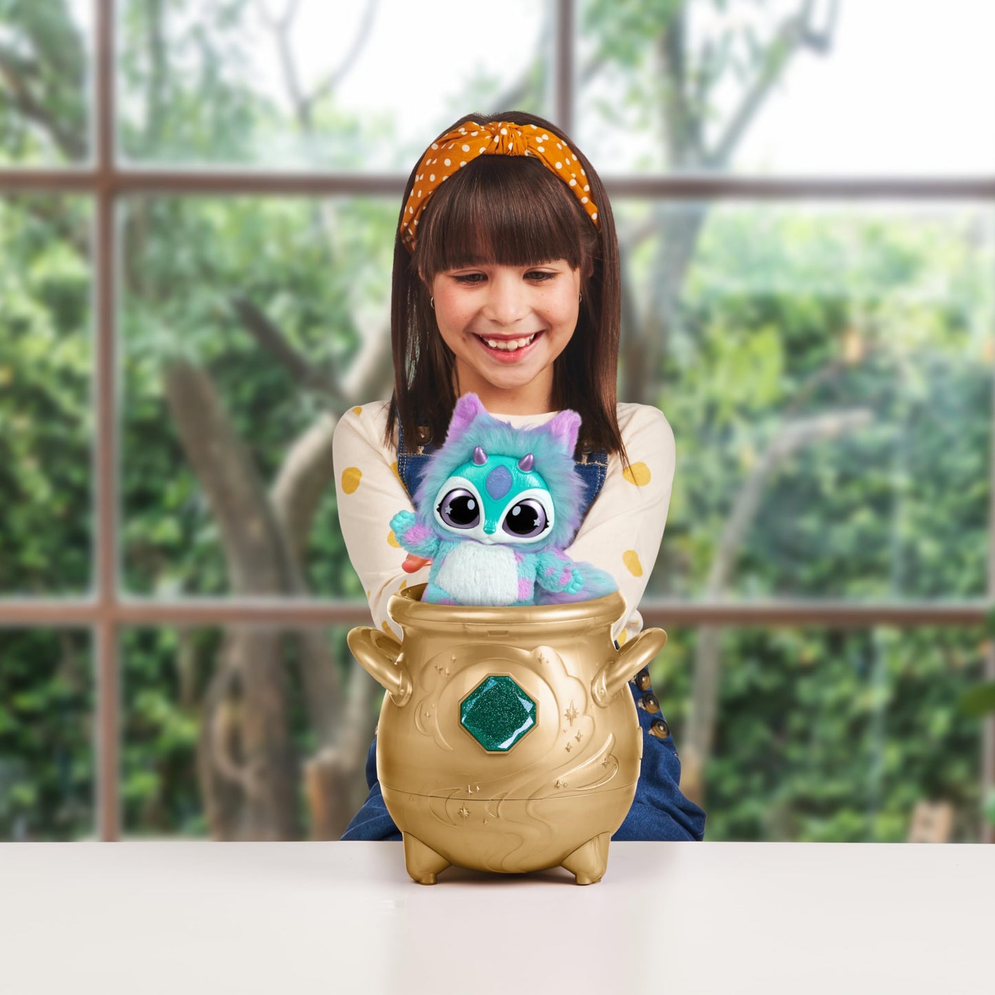 Magic Mixies Gold Cauldron with 8" Plush – Add Magic Ingredients & Follow Spell Book to Reveal Who You Magically Create