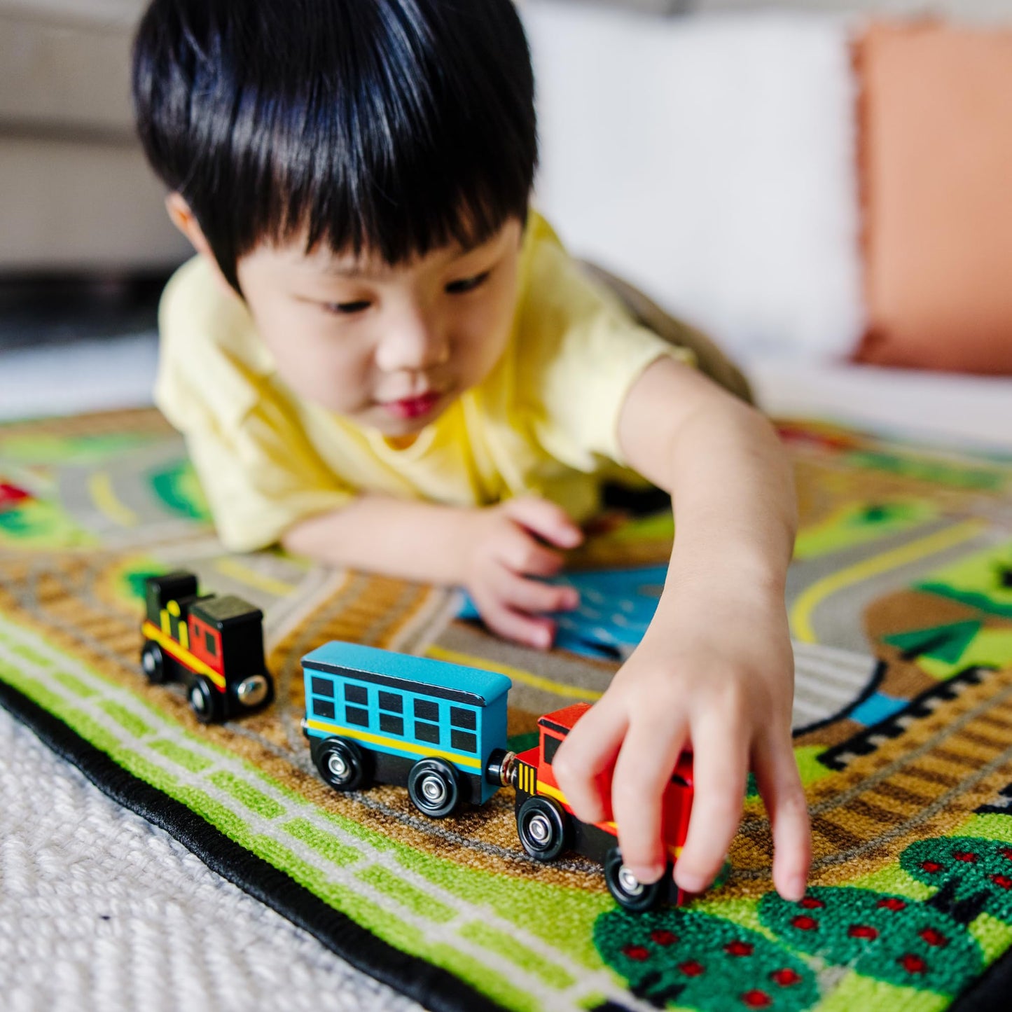 Melissa & Doug Wooden Magnetic Train Cars - 8 Piece Educational and Skill-Building Wooden Toy for Boys and Girls