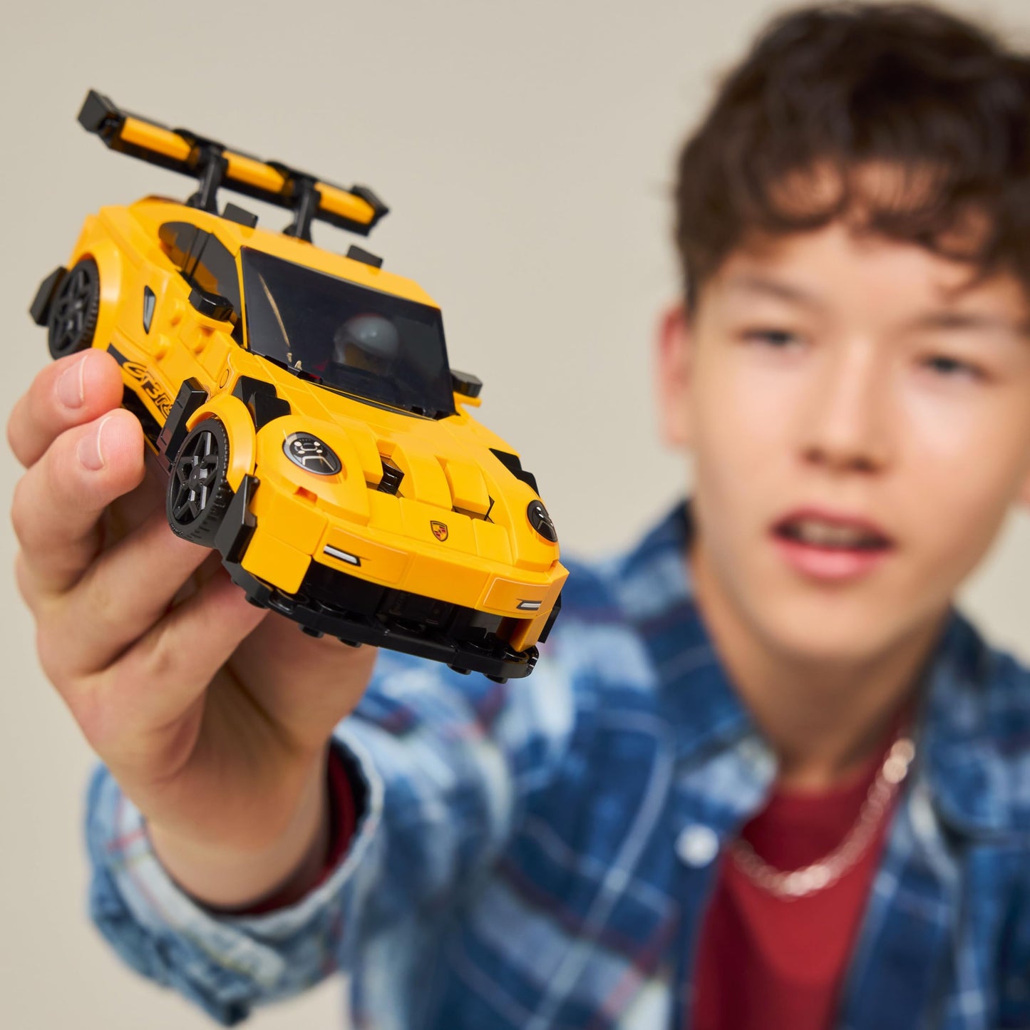 LEGO Speed Champions Porsche 911 GT3 RS Super Car Building Set, Model Kit & Pretend Play Toy for Kids 9+, Racing Gift 77239