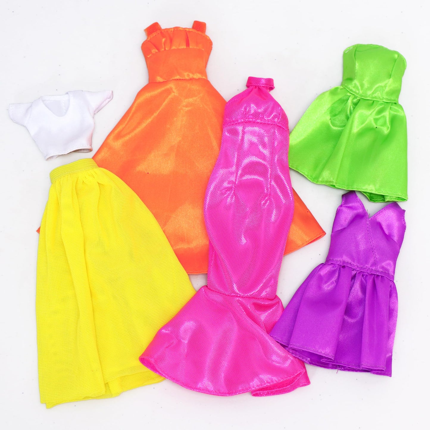 Barbie Be a Real Fashion Designer Neon Edition – DIY Dress-Up Kit with Neon Fabrics & Accessories for Creative Girls 6+
