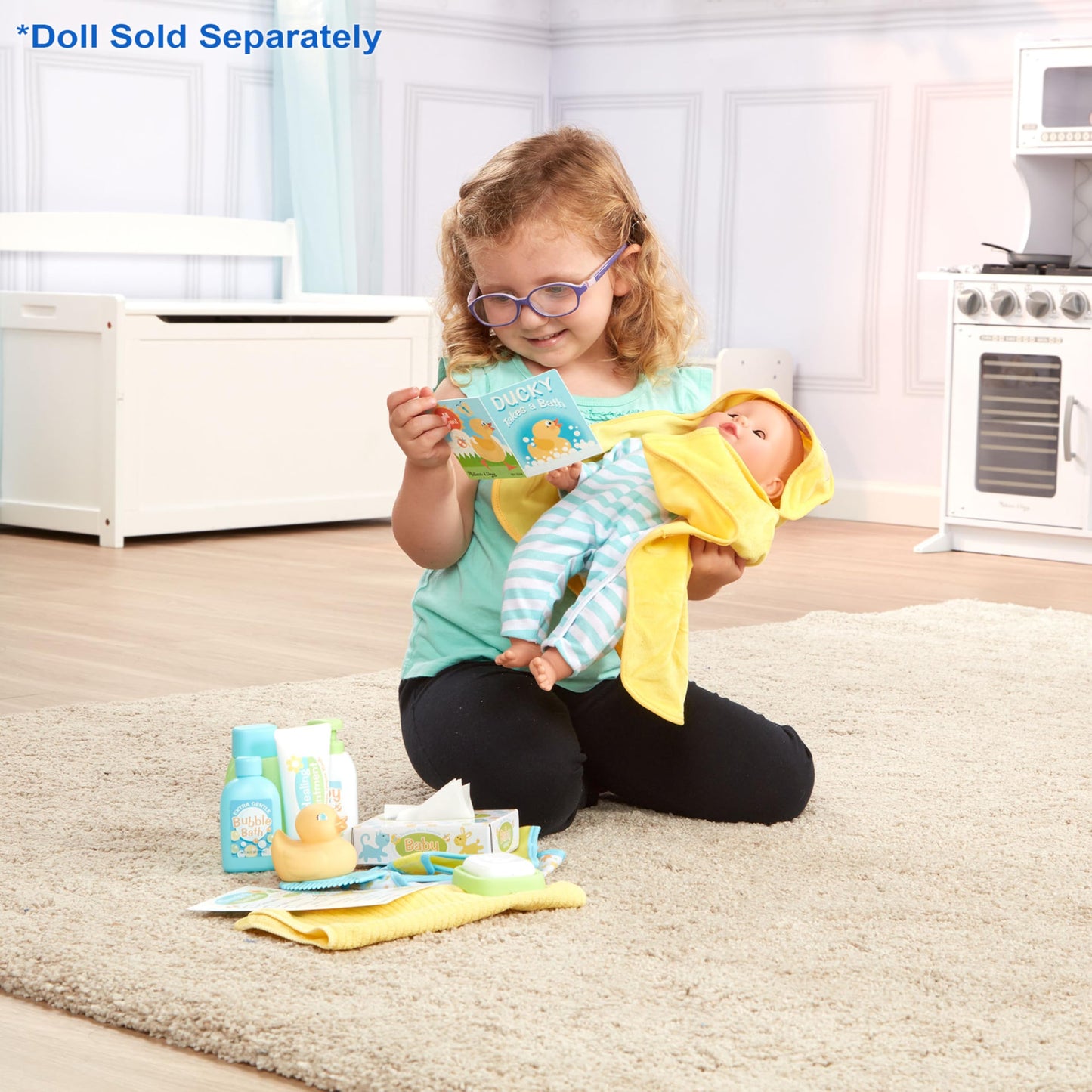 Melissa & Doug Mine to Love Changing & Bathtime Play Set for Dolls – Diapers, Pretend Shampoo,Wipes, Towel, More (19 pcs)