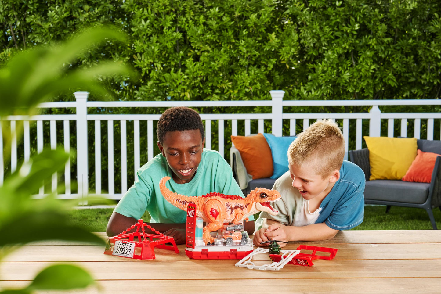 Robo Alive Dino Escape, Robotic Light Up, Vehicles with Firing Weapons, Storable, Giftable, Ages 3+ by ZURU