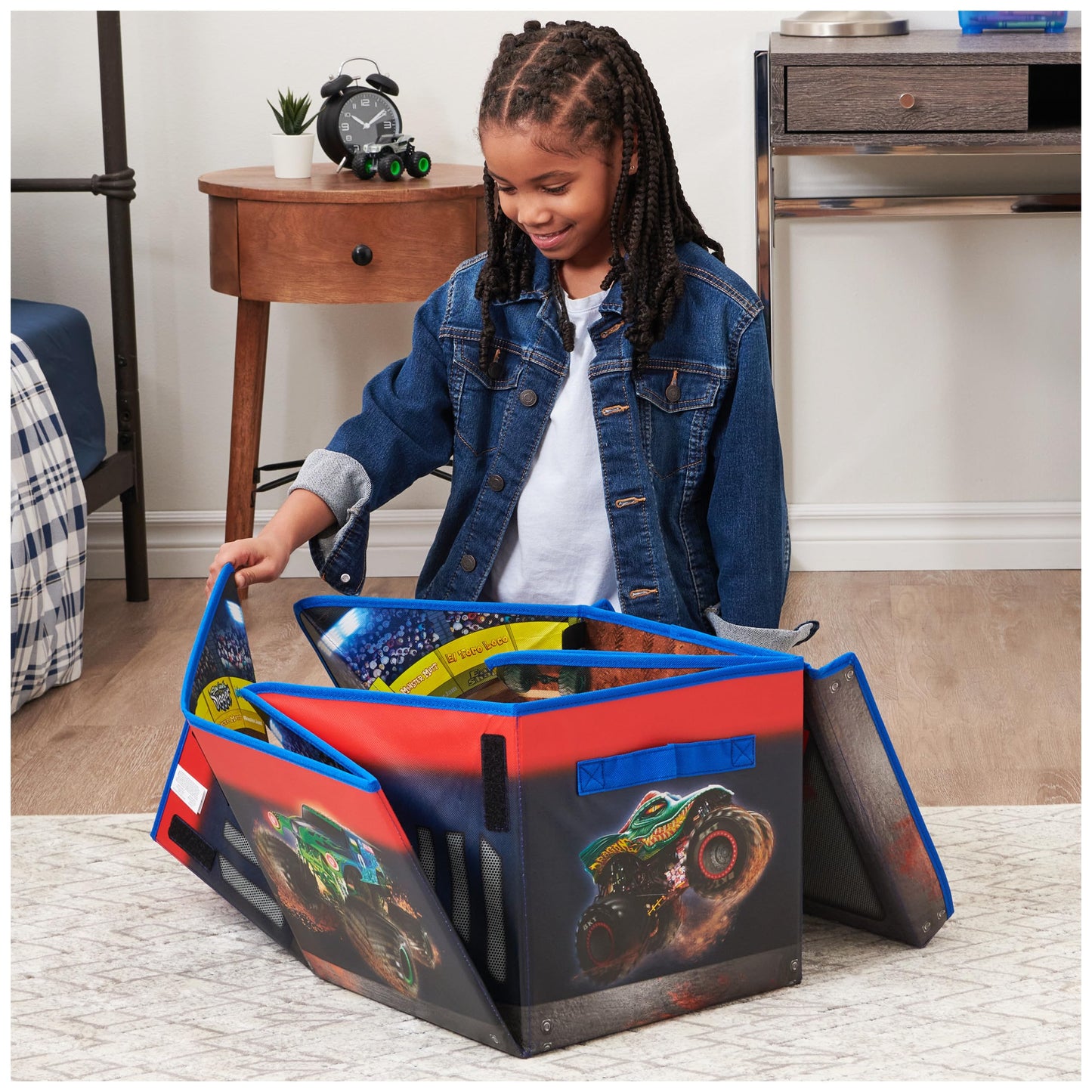 Monster Jam, Ultimate Arena Playmat & Storage with 2 Exclusive Monster Trucks, 1:64 Scale, 20 Accessories, Kids Toys for Boys and Girls Ages 4 and Up