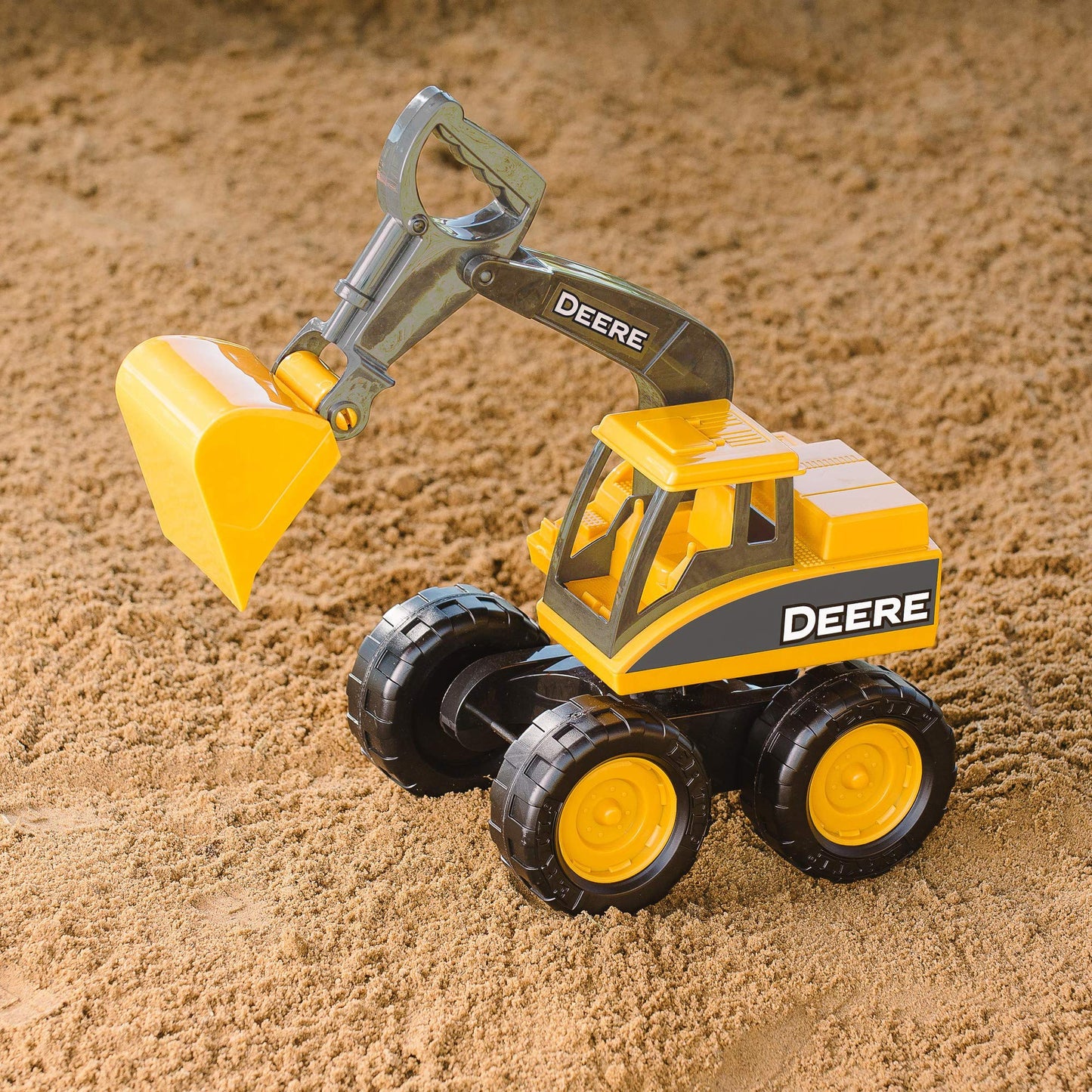 TOMY John Deere Sandbox Big Scoop Excavator Toy, 15" Construction Vehicle with Tilting Dump Bed, Toddler Sandbox Toy, Frustration-Free Packaging