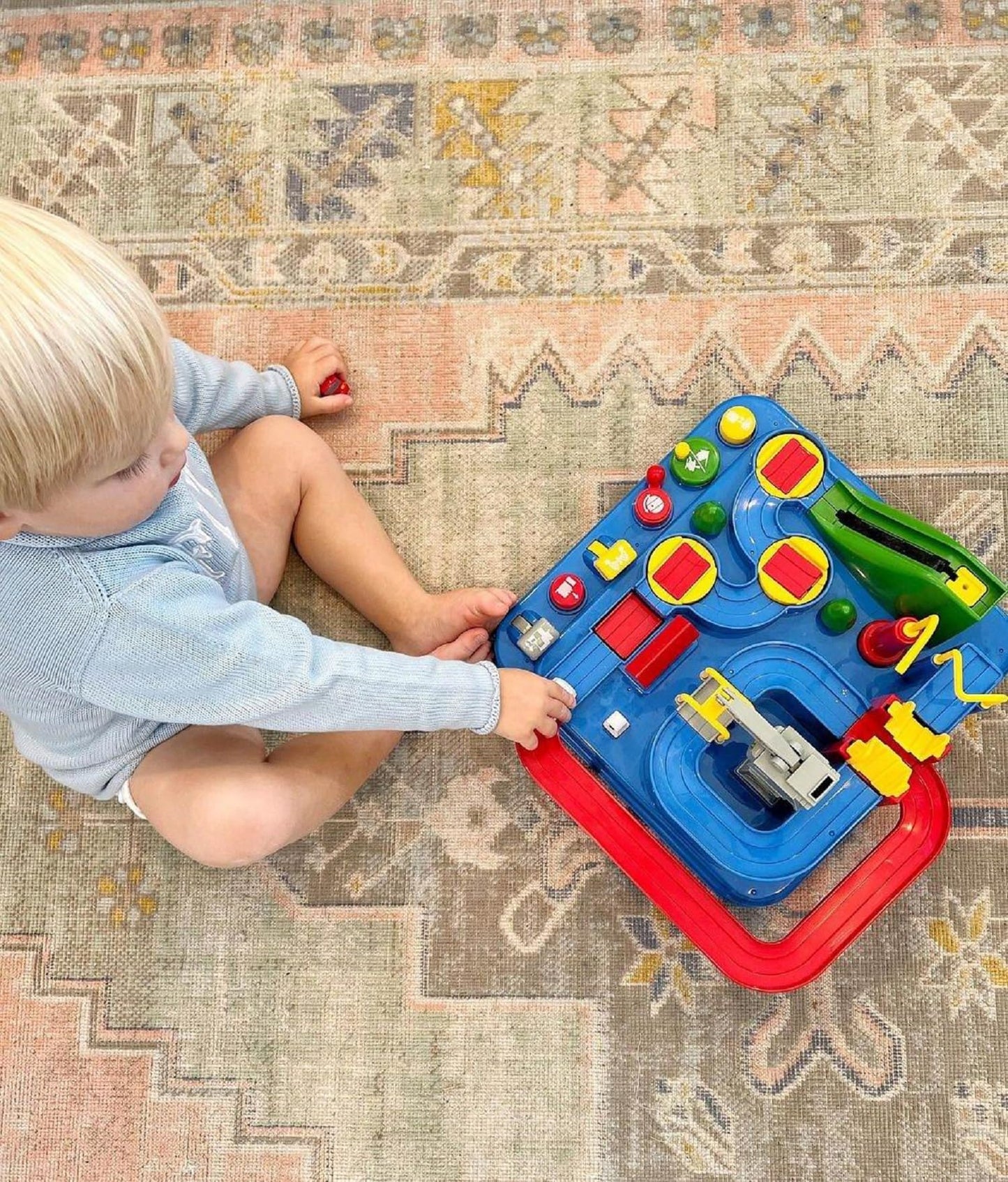 STEM Toys for 3-5 Year Old Boys – Large Race Track Car Playset, Montessori Educational Gift for Fine Motor Skills, Birthday & Christmas