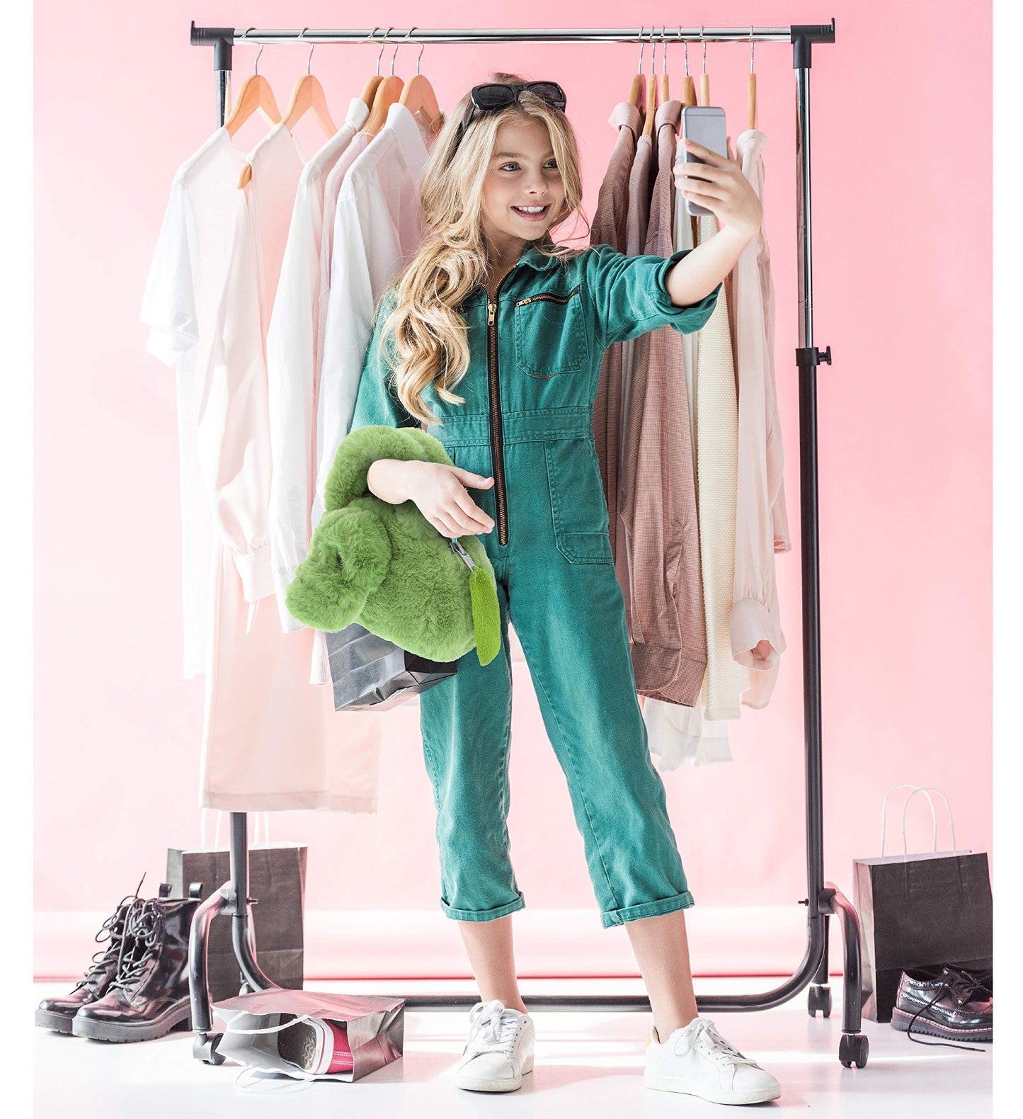 DolliBu Alligator Plush Handbag – Soft Stuffed Animal Purse for Kids, Pretend Play, Dress Up, Fluffy Toy Bag for Children