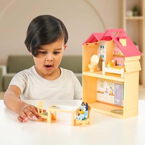 Bluey Mini Home Playset with Carry Handle – Compact House, 3 Rooms (Kitchen, Bedroom, Bathroom) + Figure & 5 Play Pieces