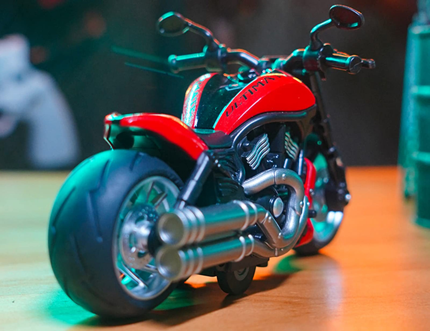 Gilumza Pull Back Motorcycles Toy, Moto Gift with Music Lighting, Wolverine Motorcycle Toys for Boys Kids Age 3-12 Year Old (Red)