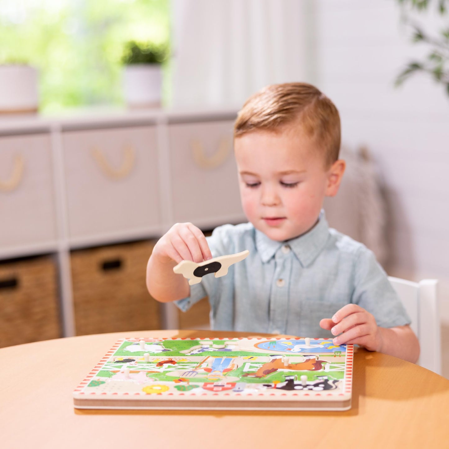Melissa & Doug Old MacDonald’s Farm Sound Puzzle – 8-Piece Wooden Peg Puzzle with Light-Activated Music, Learning Toy for Toddlers Ages 2+