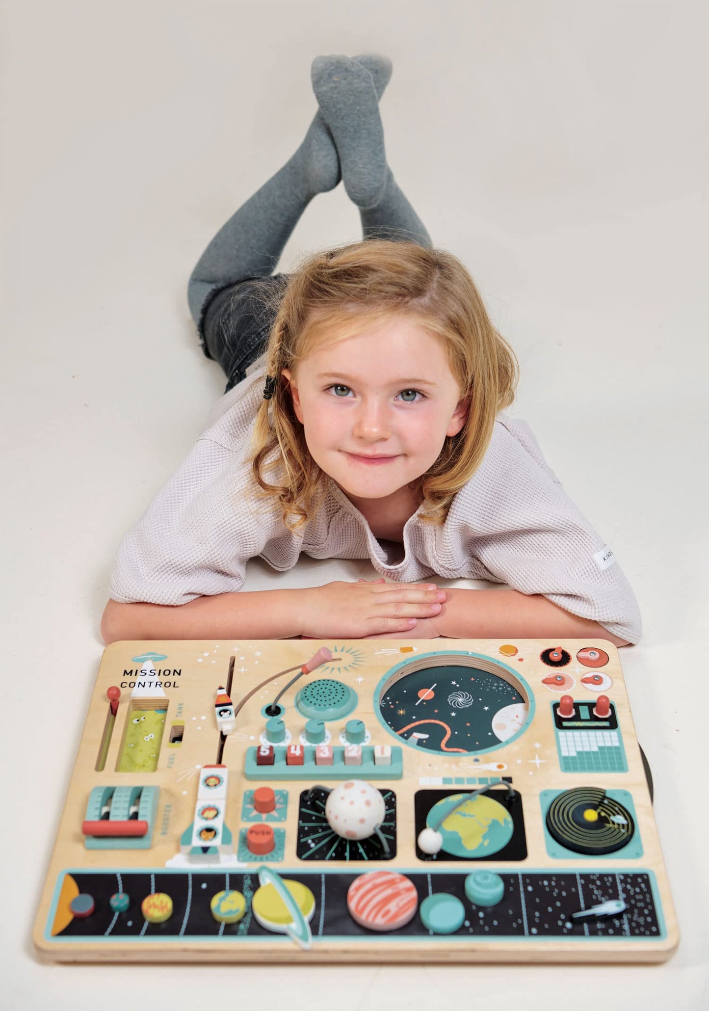 Tender Leaf Toys Wooden Space Station Playset – Rocket Dashboard, Inter-Galactic Mission Activities for Kids Ages 3+, Imaginative STEM Play