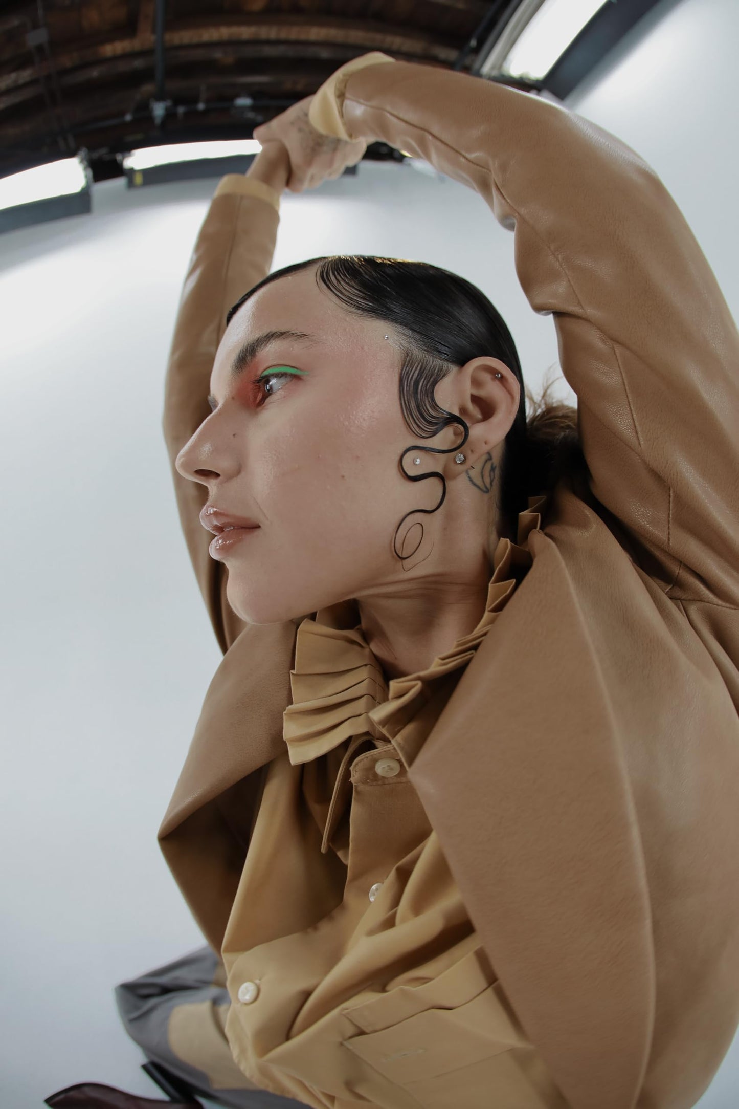 Eco Style Olive Oil Styling Gel 8 oz – Adds Shine, Tames Split Ends, Moisturizes Scalp, Nourishes & Repairs, Weightless Long-Lasting Hold for All Hair