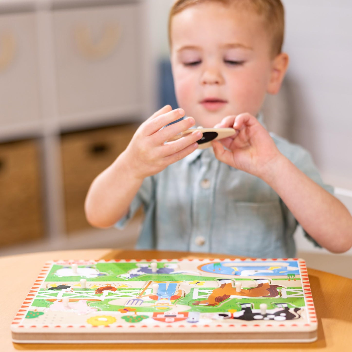 Melissa & Doug Old MacDonald’s Farm Sound Puzzle – 8-Piece Wooden Peg Puzzle with Light-Activated Music, Learning Toy for Toddlers Ages 2+