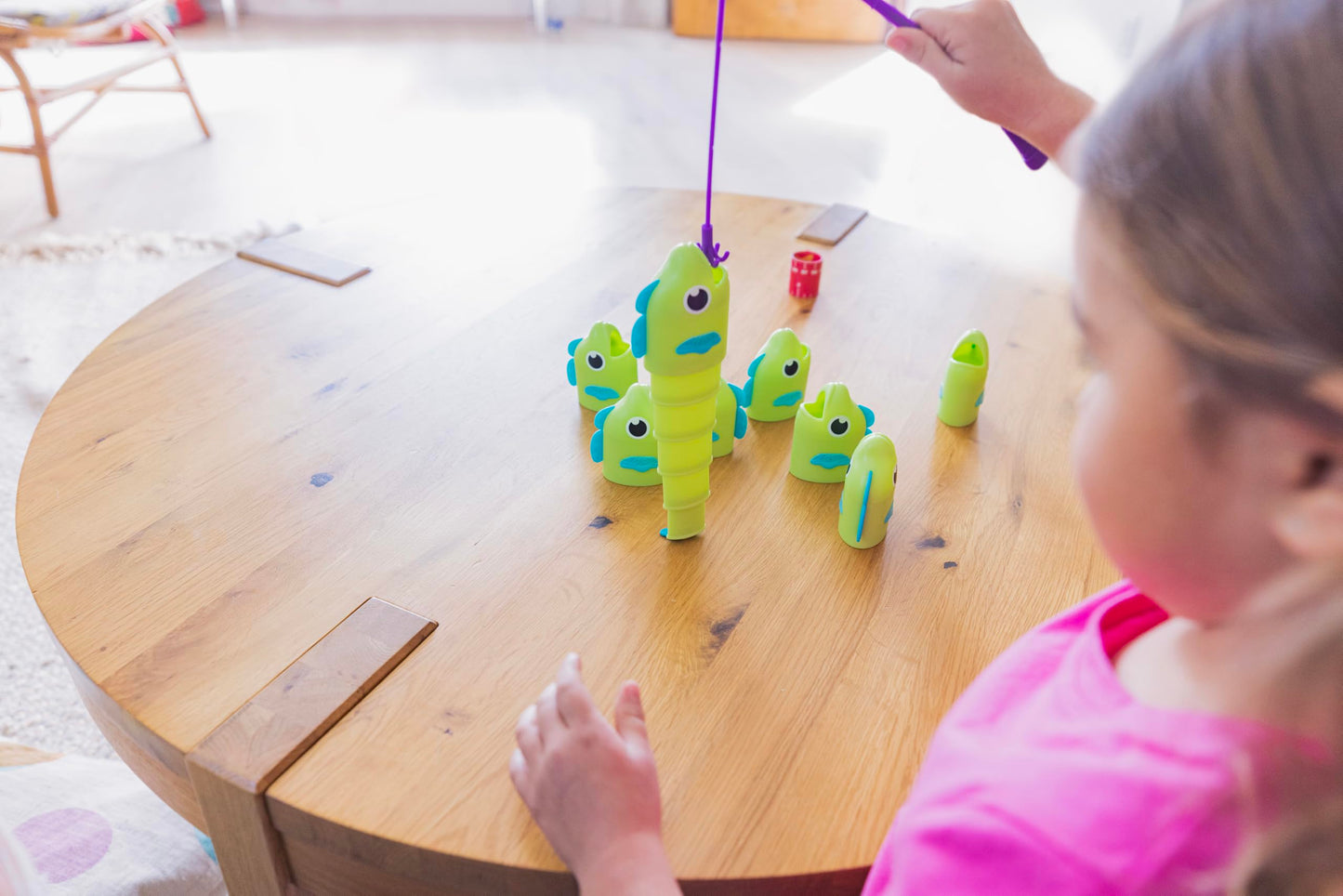 Educational Insights Reel Big Catch Game – Fishing & Fine Motor Skills Toy for Preschoolers, Early Math Learning, Fun Family Gift Ages 3+