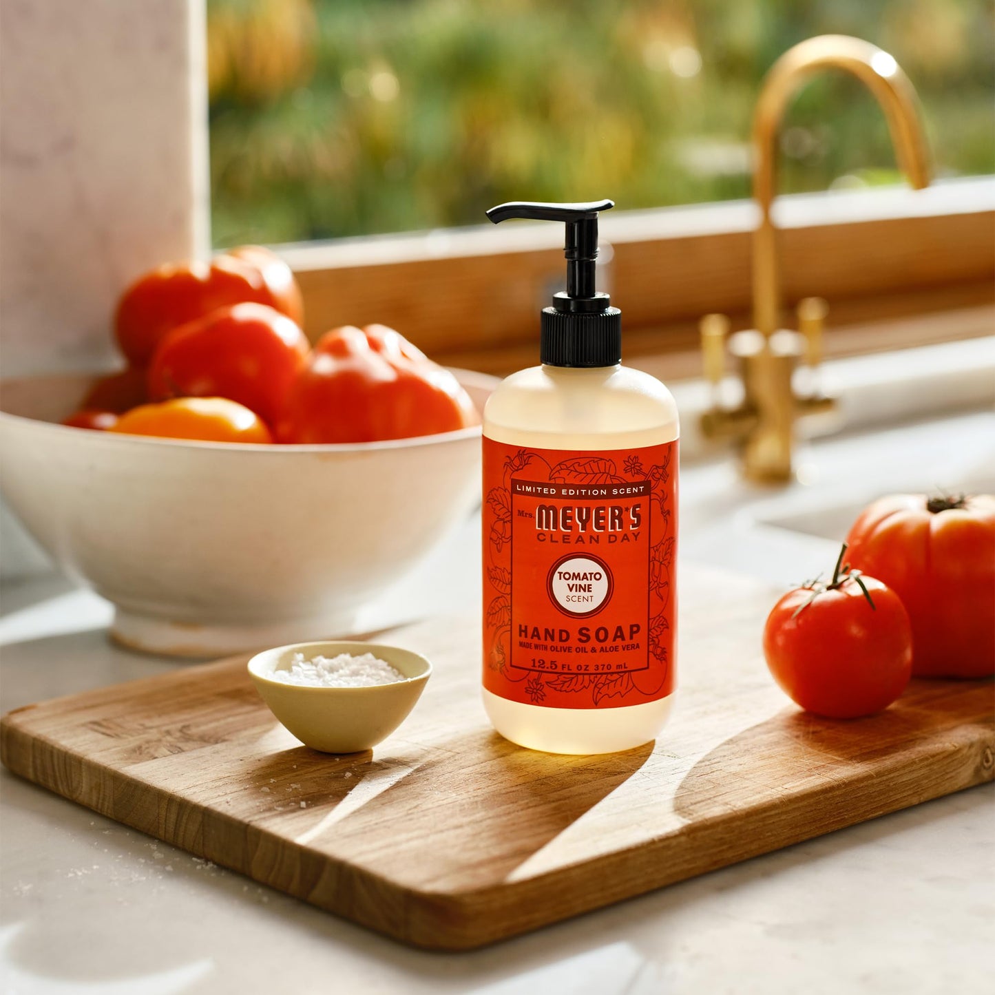 MRS. MEYER'S CLEAN DAY Liquid Hand Soap, Tomato Vine Scent, 12.5 Ounce Bottle