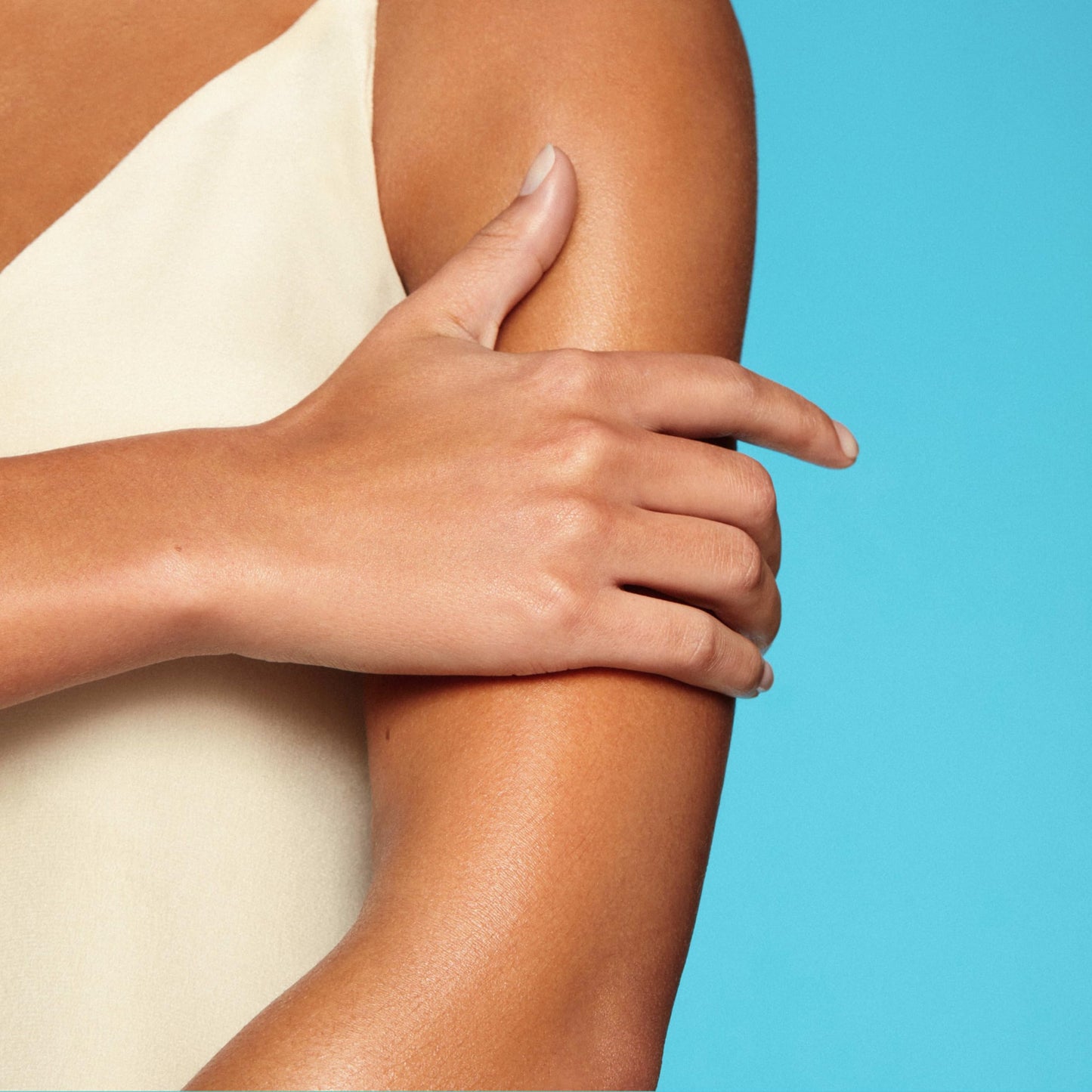 Neutrogena Hydro Boost Body Gel Cream – Fragrance-Free Hydrating Lotion with Hyaluronic Acid, Lightweight Moisturizer for Normal to Dry Skin, 16 oz