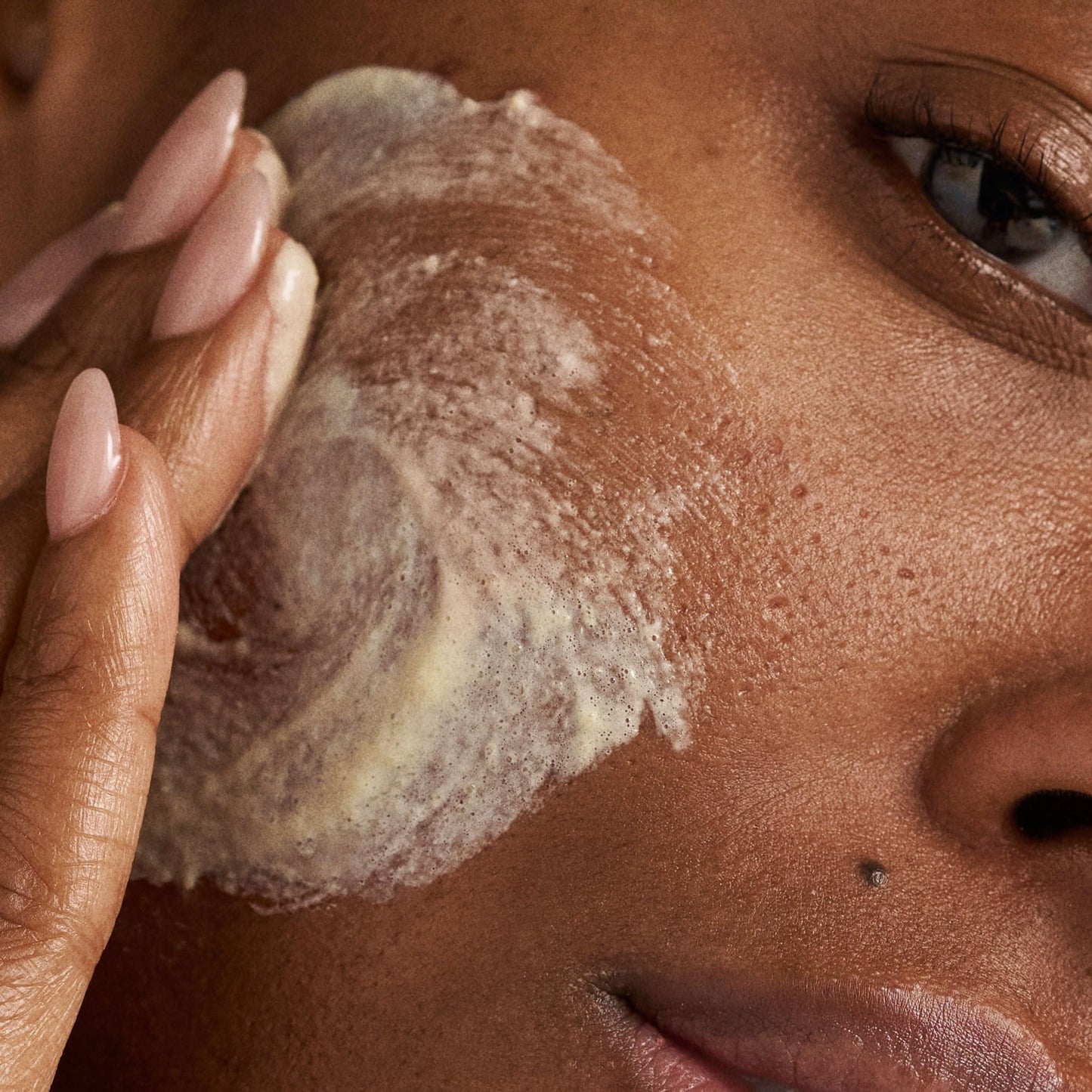 Dermalogica Daily Milkfoliant Face Exfoliator Powder with AHA & BHA – Calming, Polishing & Hydrating Oat-Based Vegan Scrub, Travel Size 0.45 fl oz