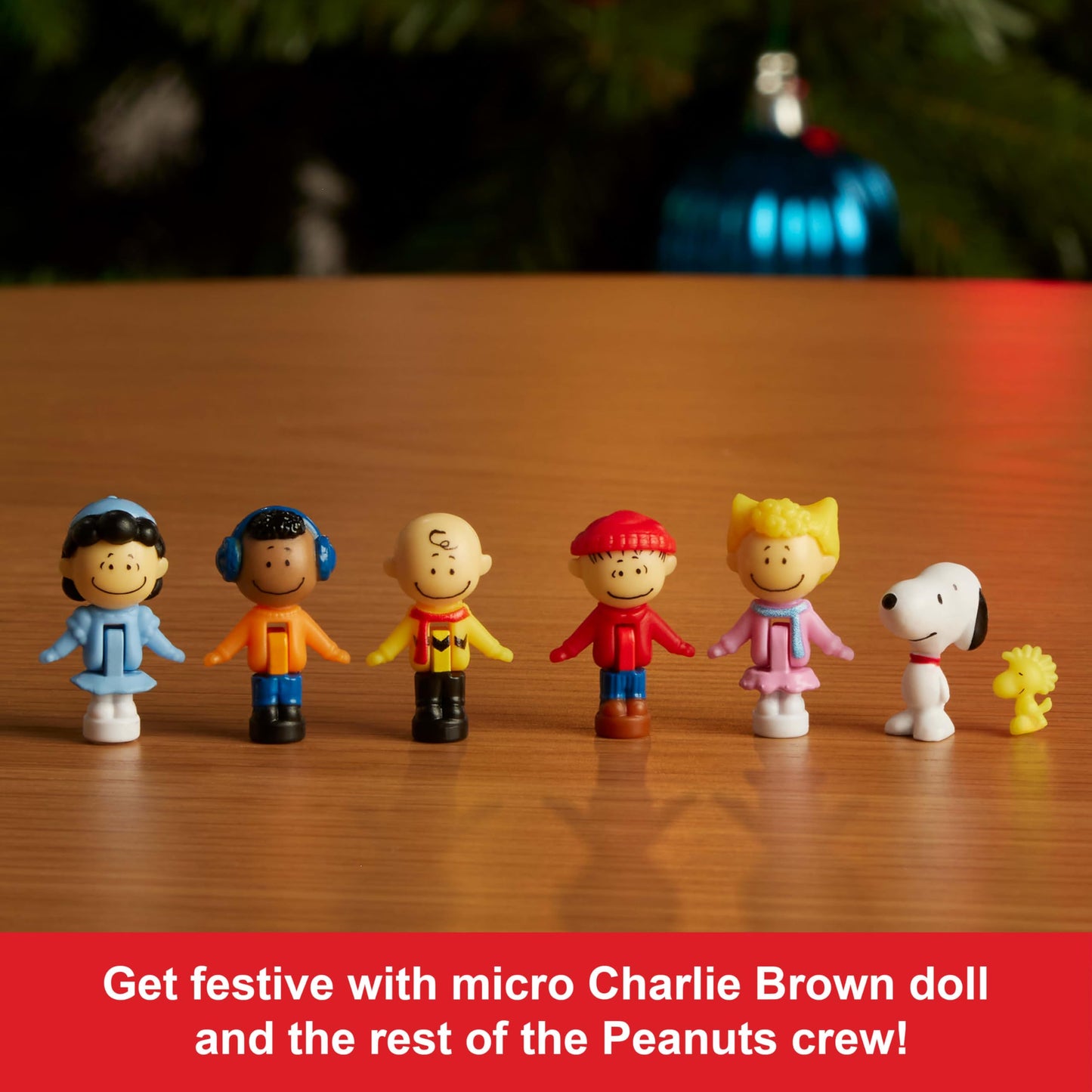 Polly Pocket x Peanuts Collector Compact, Micro Dolls and Playset, 7 Themed Accessories, 4 Iconic Locations, Snoopy & Woodstock