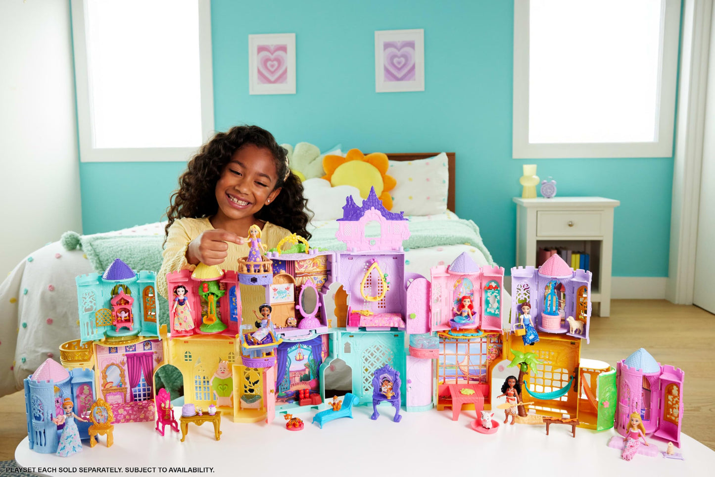 Mattel Disney Princess Toys, Moana Storytime Stackers Doll House with Moana Small Doll, 1 Animal Friend & 9 Accessories, Inspired by Disney Movie