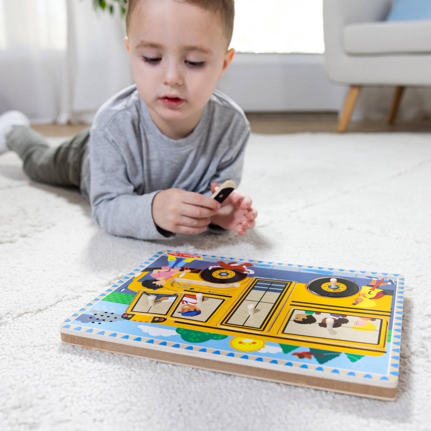 Melissa & Doug The Wheels on The Bus Puzzle – 8-Piece Wooden Peg Puzzle with Light-Activated Sounds, Musical Learning Toy for Toddlers Ages 2+