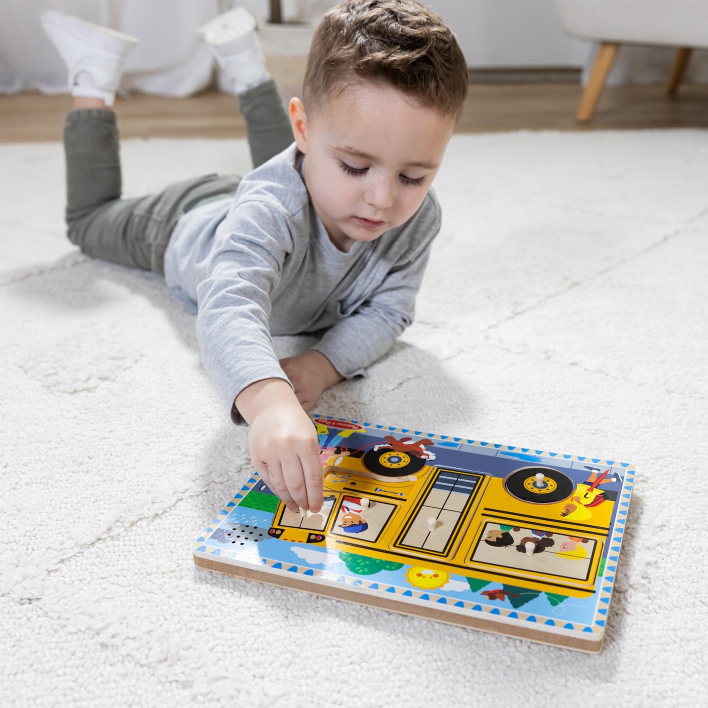 Melissa & Doug The Wheels on The Bus Puzzle – 8-Piece Wooden Peg Puzzle with Light-Activated Sounds, Musical Learning Toy for Toddlers Ages 2+