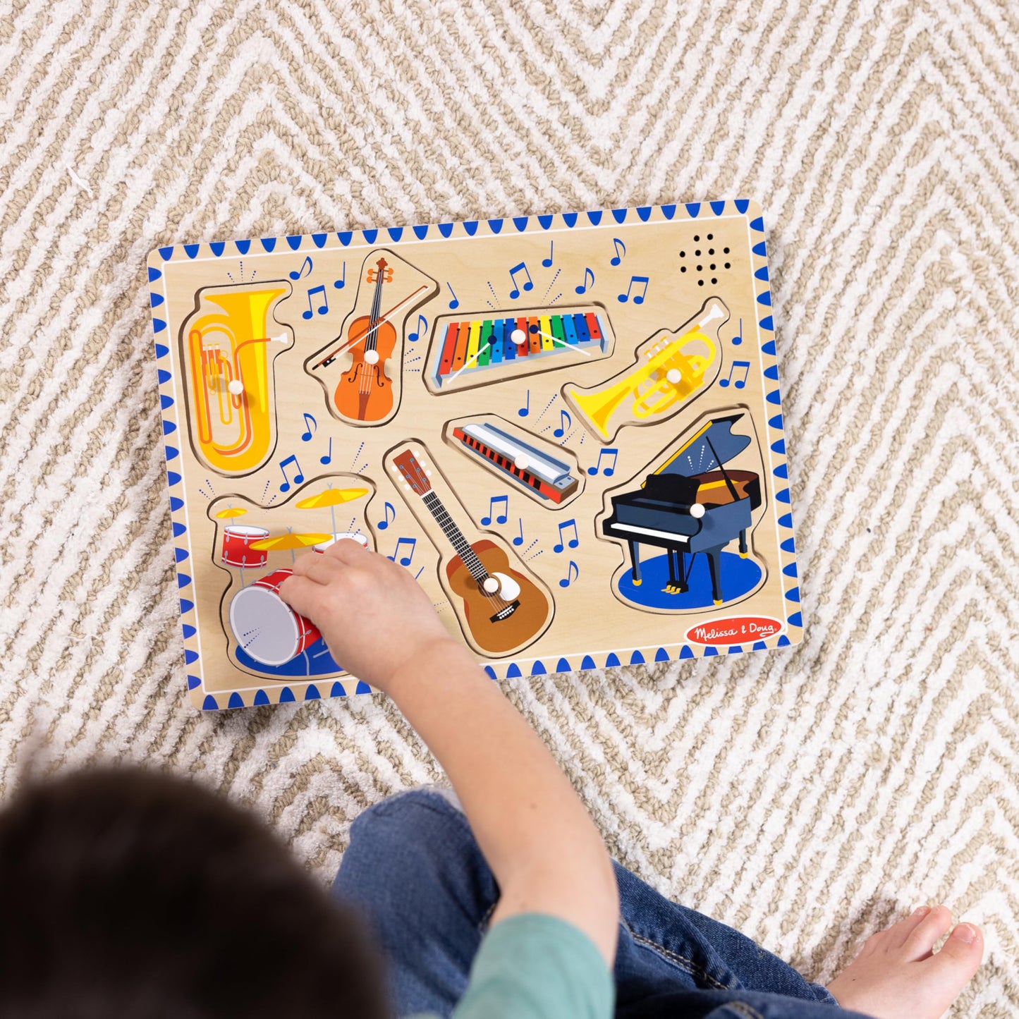 Melissa & Doug Musical Instruments Sound Puzzle – 8-Piece Wooden Peg Toy with Light-Activated Sounds, Music Learning Toy for Toddlers Ages 2+