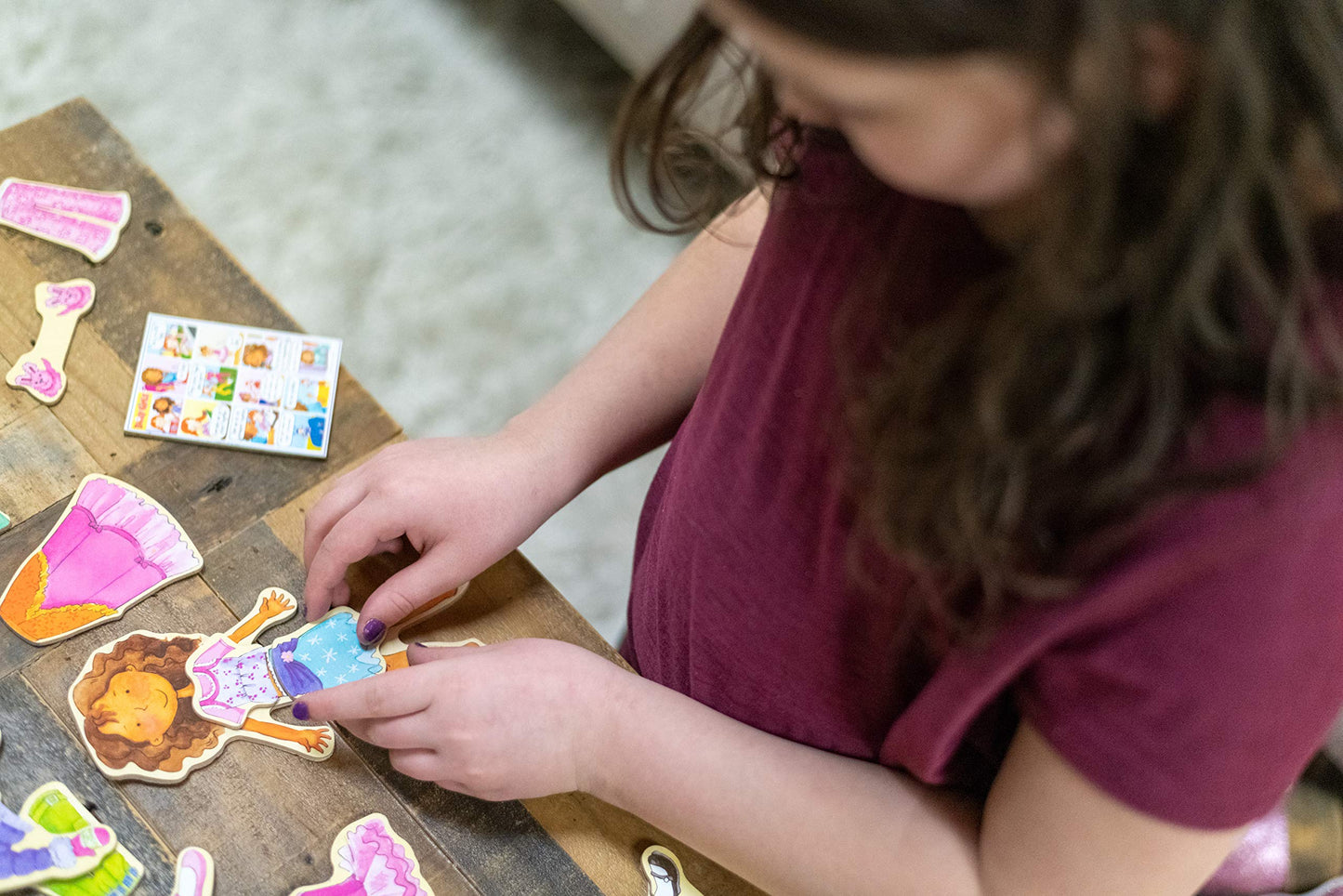 Bendon TS Shure Daisy Girls 40-Piece Wooden Magnetic Dress Up Doll 50463