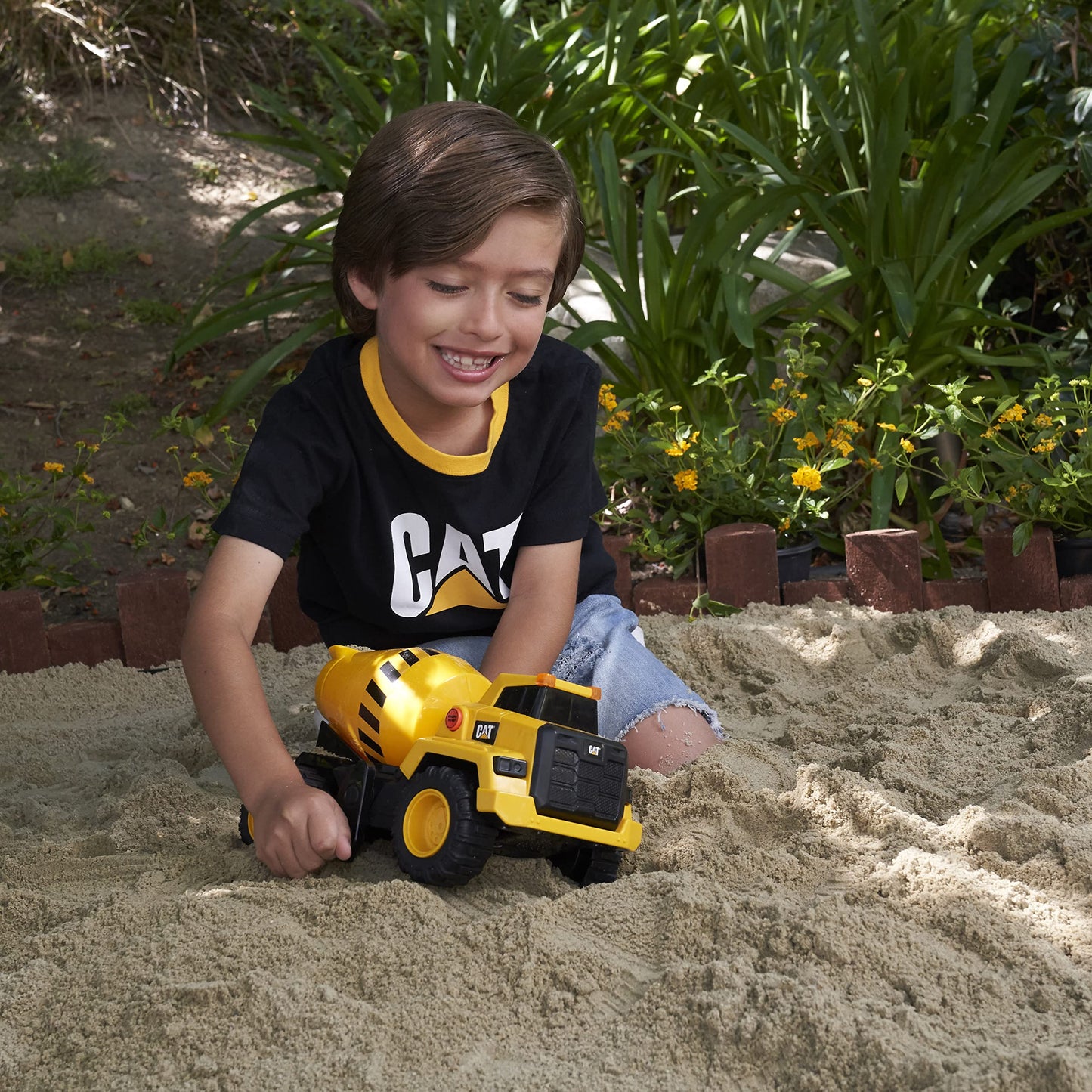 CAT Construction Toys, 11.5" Power Haulers Cement Mixer with Lights, Sounds, Motion Drive Technology & Working Features for Kids Ages 3+